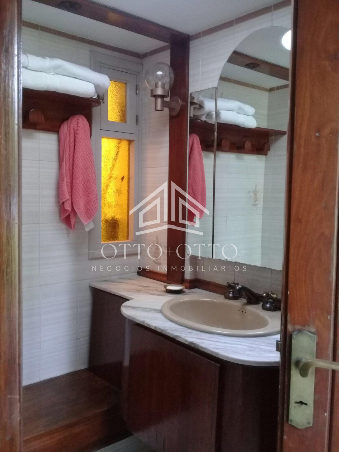 Casa ID.25848 - IMPONENTE CASA EN MANSA CON UBICACION PRIVILEGIADA