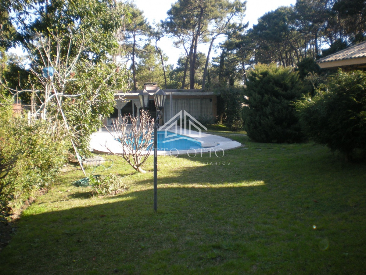 Casa ID.5204 - Casa en venta Lugano Marly 4 dormitorios