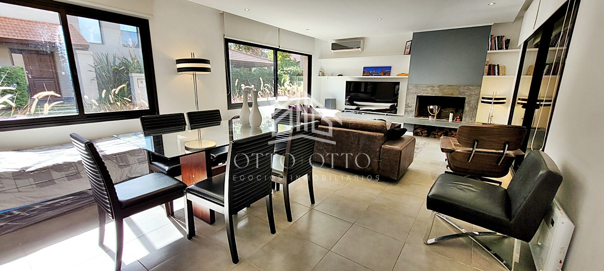 Casa ID.25556 - Hermosa casa en barrio cerrado