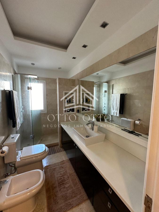 Casa ID.28489 - Hermosa Mansion en El Golf, Punta del Este