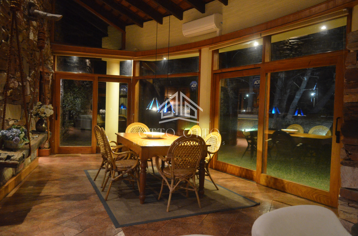 Casa ID.1543 - Venta casa cuatro dormitorios Maldonado Portezuelo gran terreno parrillero