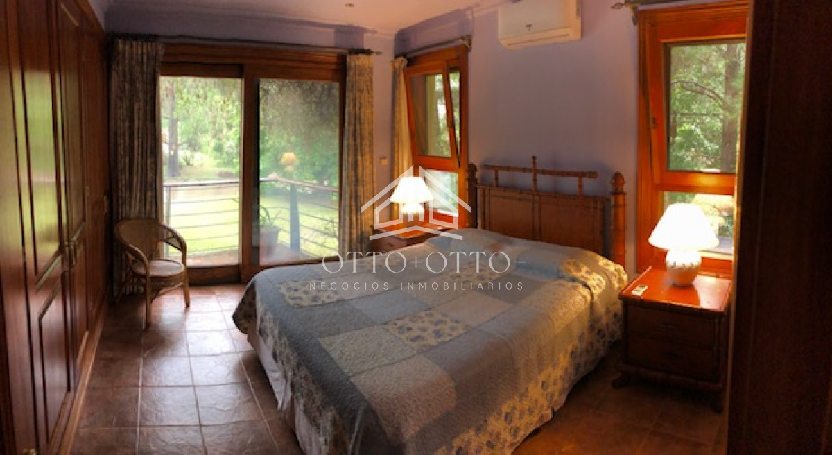 Casa ID.1543 - Venta casa cuatro dormitorios Maldonado Portezuelo gran terreno parrillero