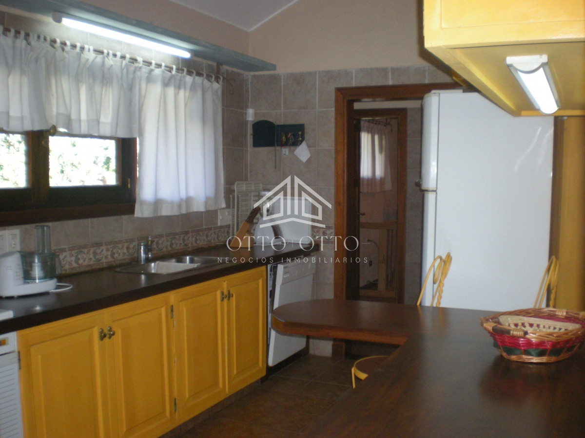 Casa ID.5204 - Casa en venta Lugano Marly 4 dormitorios