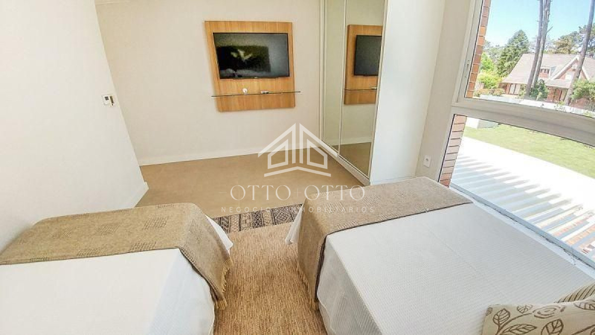 Casa ID.1275 - Casa en venta y alquiler temporario  5 dormitorios