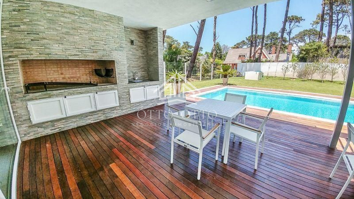 Casa ID.1275 - Casa en venta y alquiler temporario  5 dormitorios