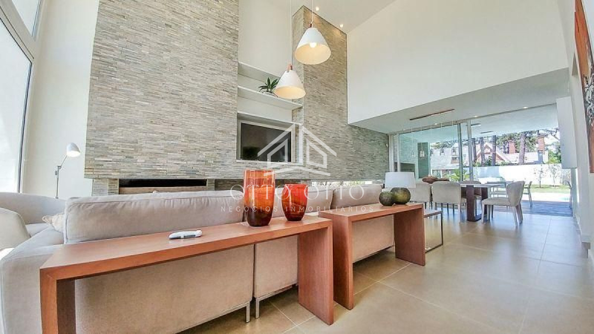 Casa ID.1275 - Casa en venta y alquiler temporario  5 dormitorios