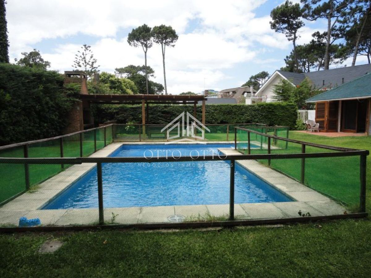 Casa en venta Punta Del Este 4 dormitorios - GoPunta - Portal Inmobiliario de Punta del Este - Maldonado