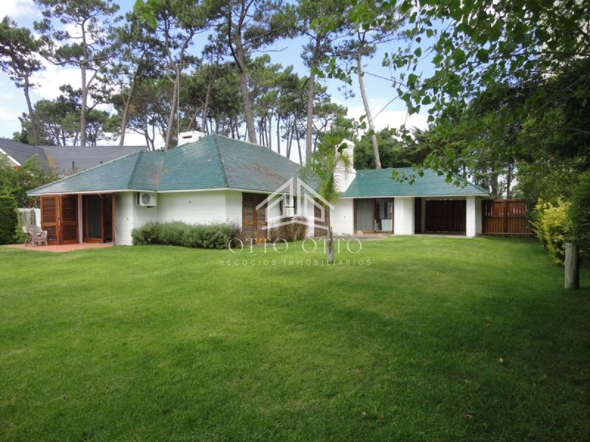 Casa en venta Punta Del Este 4 dormitorios - GoPunta - Portal Inmobiliario de Punta del Este - Maldonado
