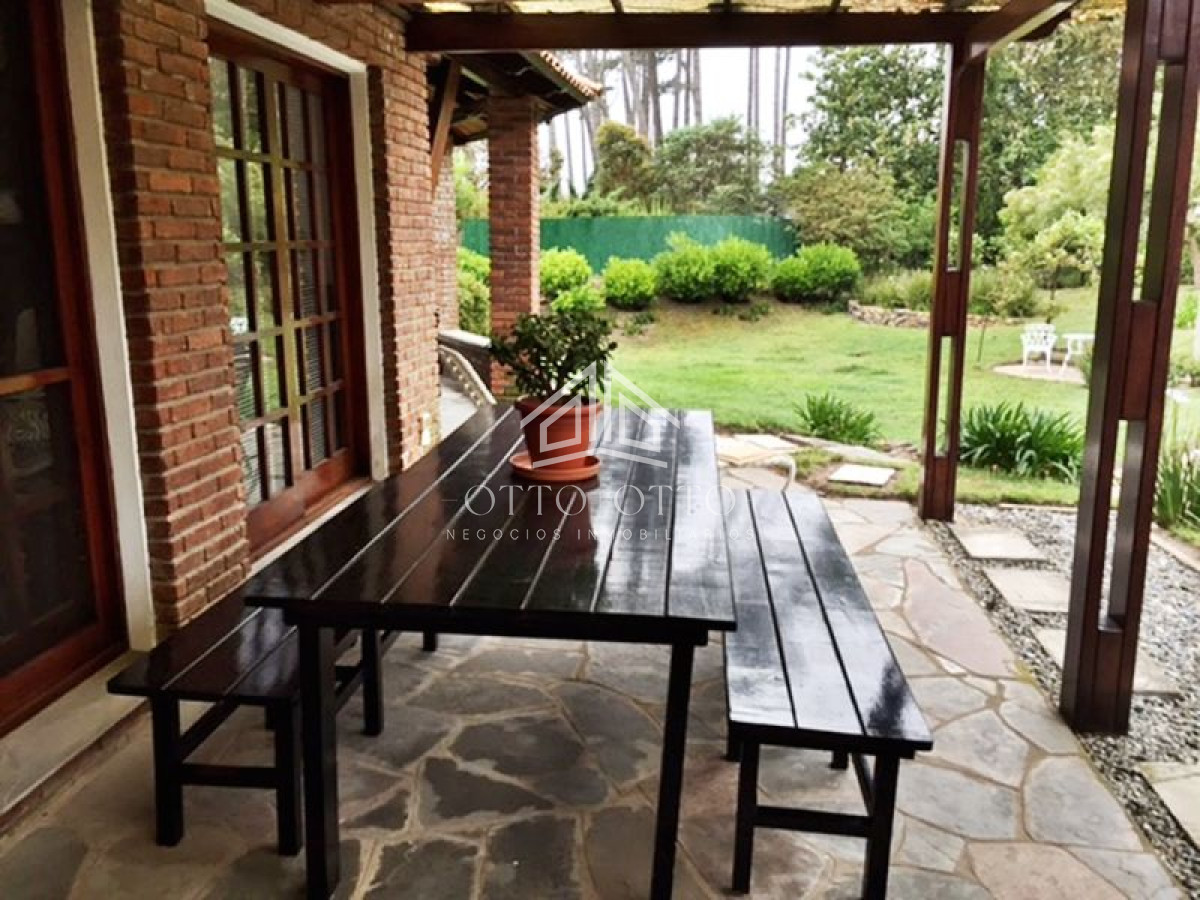 Casa ID.3928 - Casa en venta Pinares 3 dormitorios