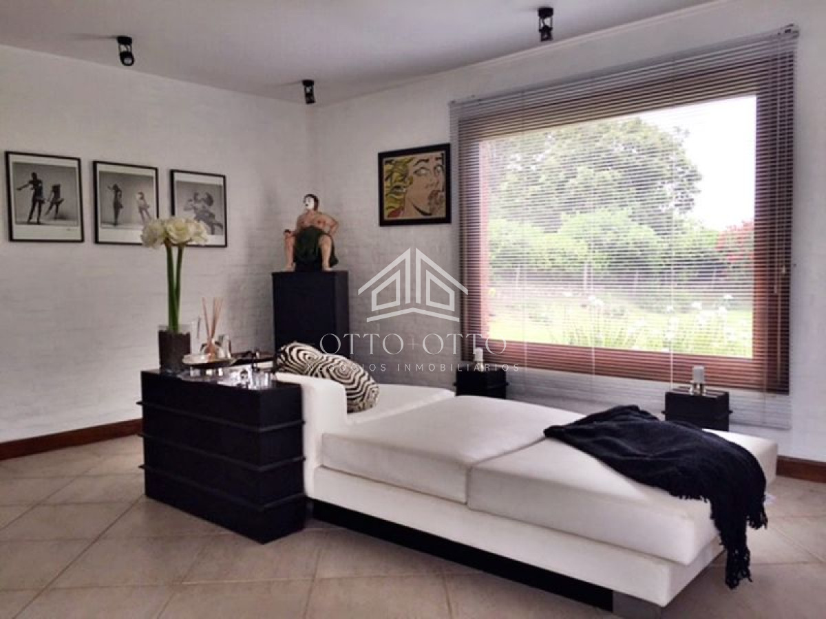 Casa ID.3928 - Casa en venta Pinares 3 dormitorios