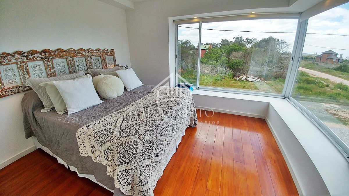 Casa ID.4059 - Casa en venta Santa Monica 3 dormitorios