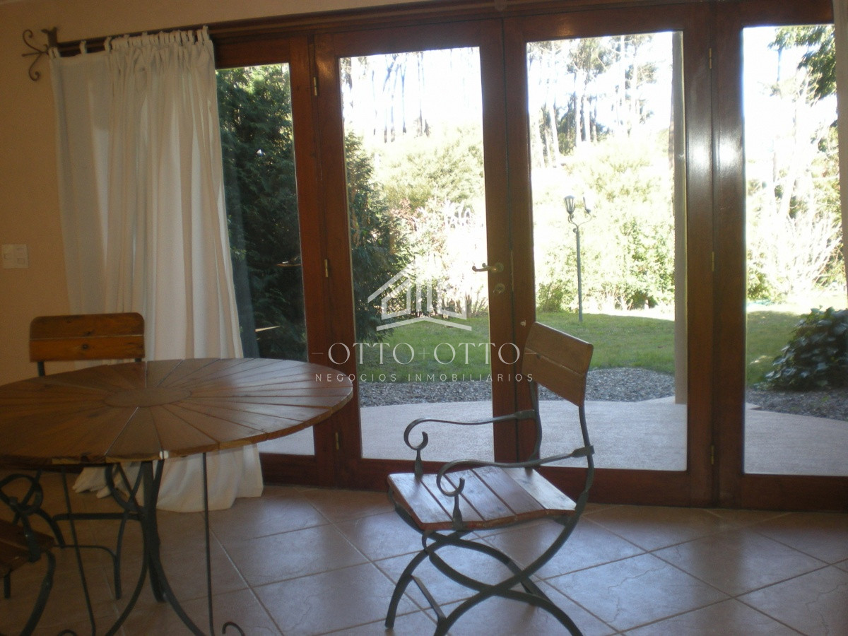 Casa ID.5204 - Casa en venta Lugano Marly 4 dormitorios