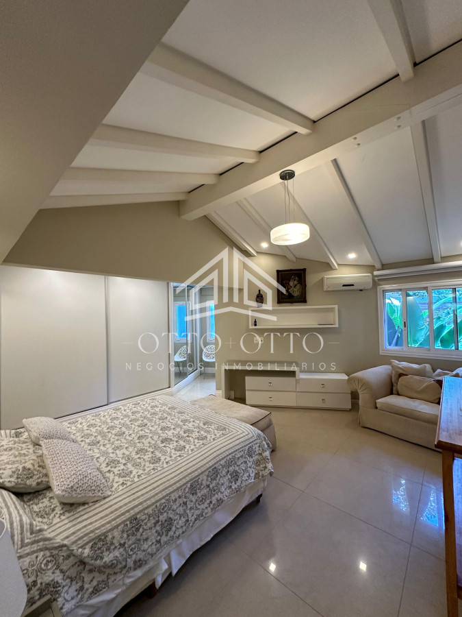 Casa ID.28489 - Hermosa Mansion en El Golf, Punta del Este