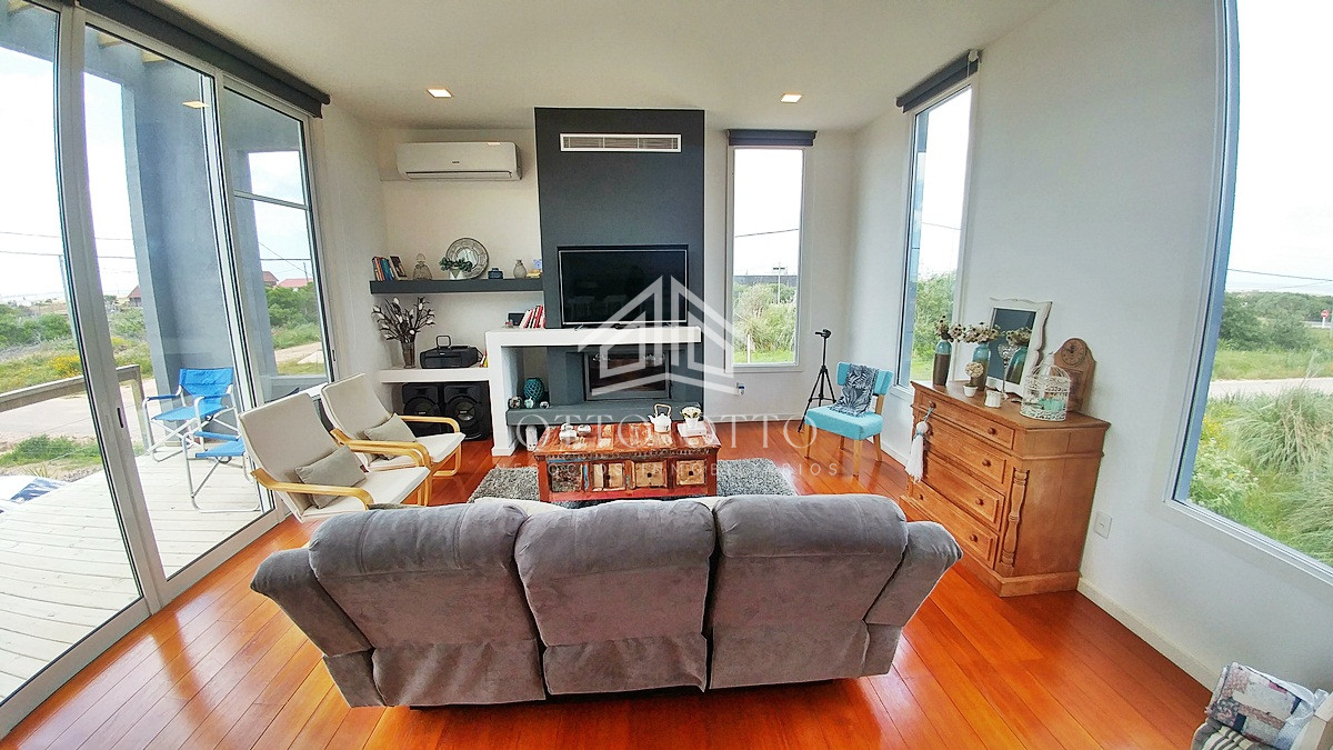 Casa ID.4059 - Casa en venta Santa Monica 3 dormitorios