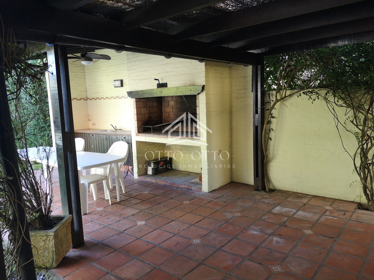 Casa ID.20522 - Casa en venta cuatro dormitorios Punta del Este
