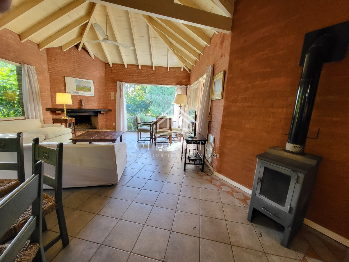 Casa ID.26776 - Venta casa cuatro dormitorios Punta del este barrio Arbolada parrillero y gran terreno