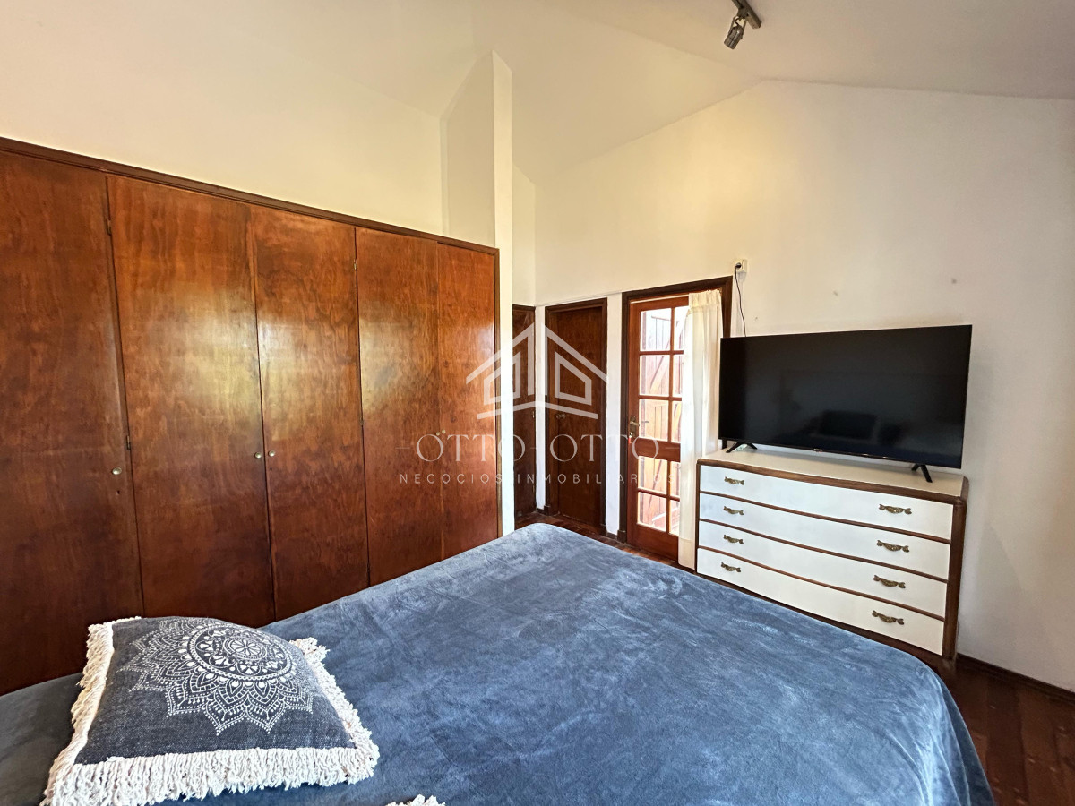 Casa ID.28732 - Venta casa siete dormitorios Punta del Este playa Mansa parrillero y piscina