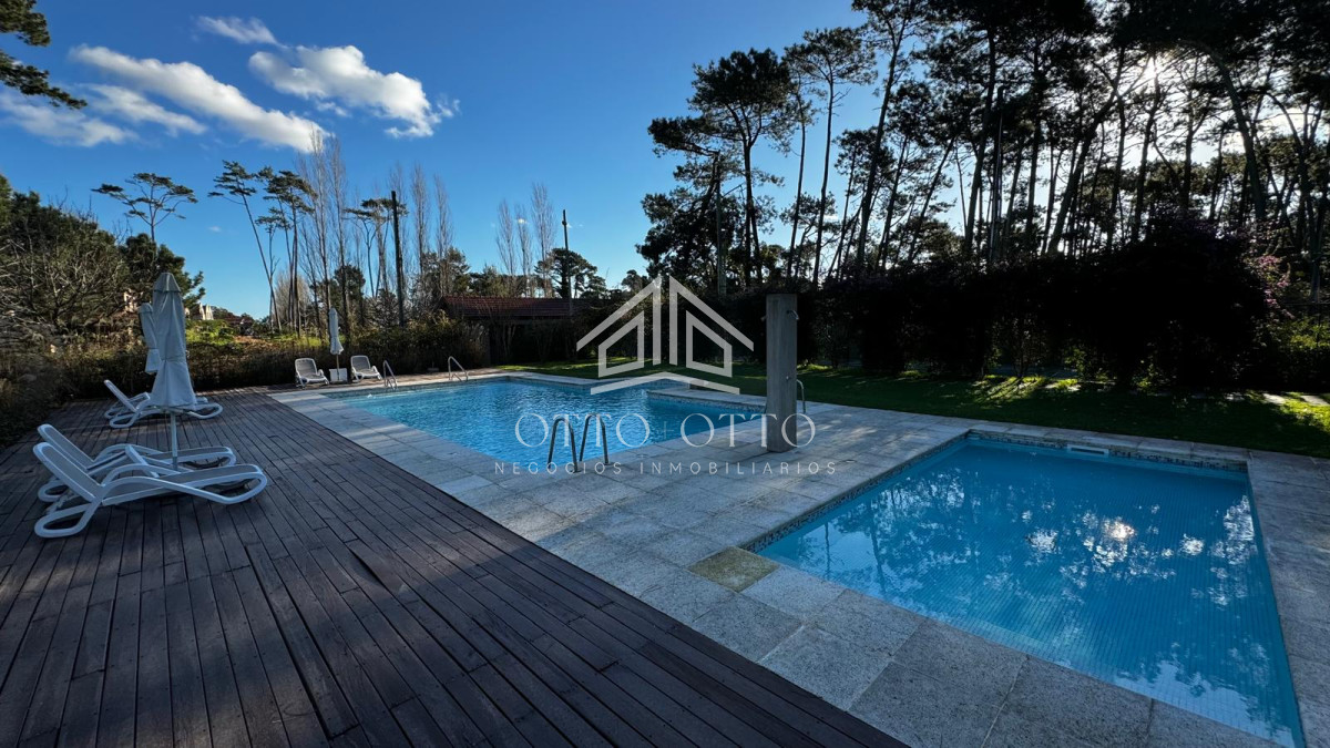 Casa ID.28525 - Venta casa dos dormitorios Punta del este Pinares parrillero
