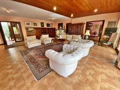 Magnifica residencia en Club del Lago