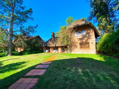 Casa en Punta del Este, Cantegril