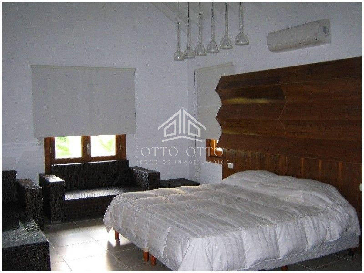 Chacra ID.4781 - Chacra en venta Manantiales 5 dormitorios