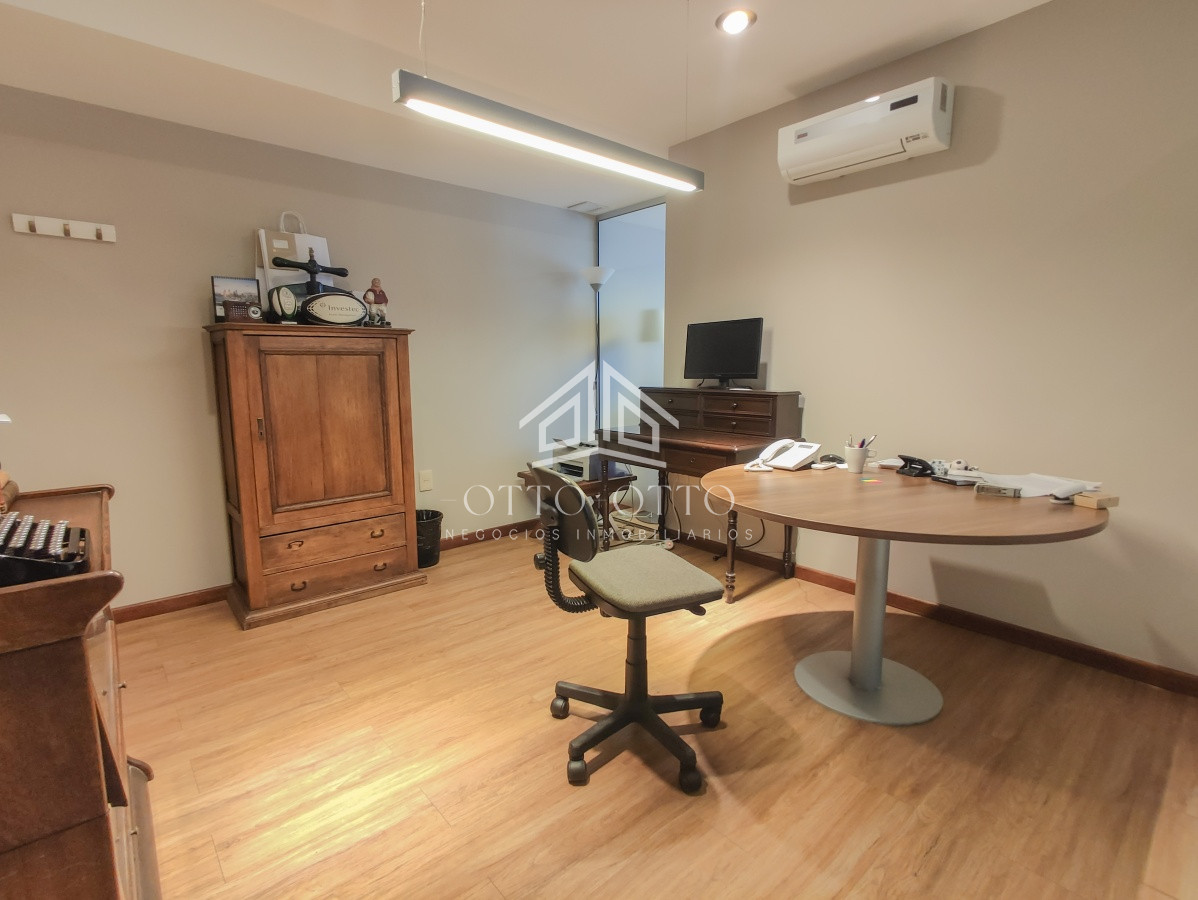 Local Comercial ID.6199 - Oficina en venta en Ciudad Vieja