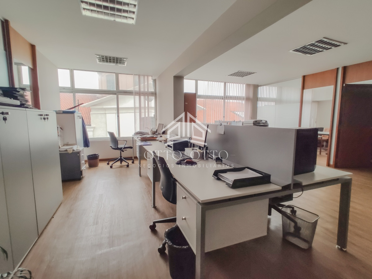 Local Comercial ID.6199 - Oficina en venta en Ciudad Vieja