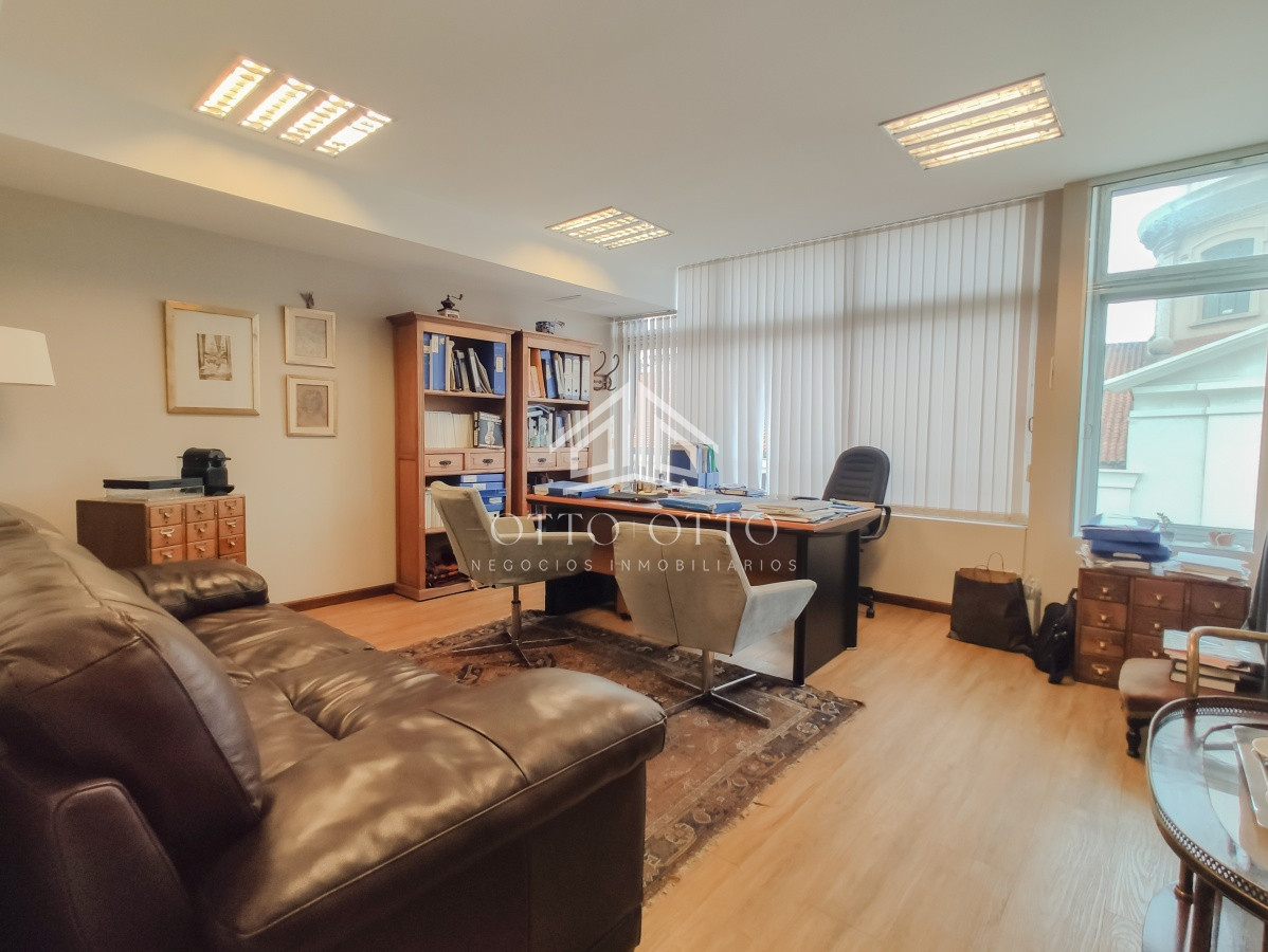 Local Comercial ID.6199 - Oficina en venta en Ciudad Vieja