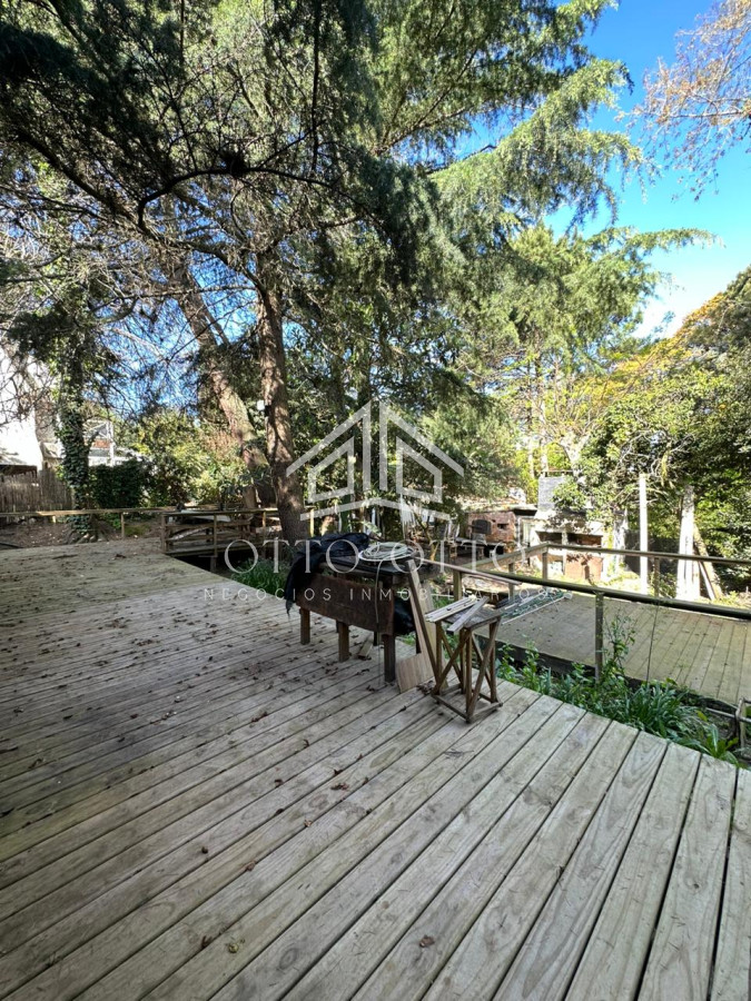 Local Comercial ID.28382 - Hermoso Local Gastronómico o Comercial con instalaciones listas en Punta del Este en Venta o Alquiler