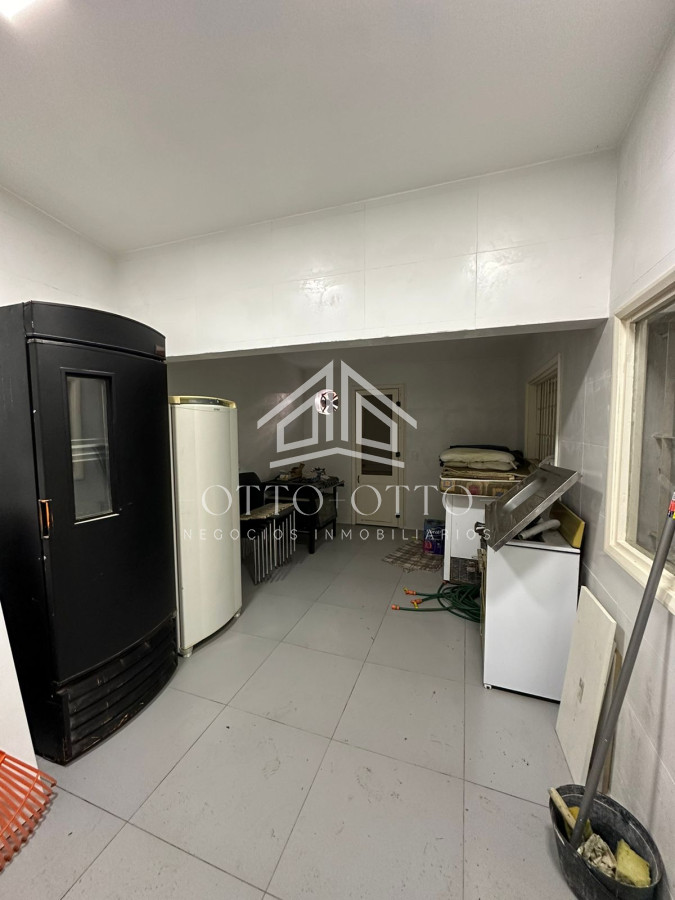 Local Comercial ID.28382 - Hermoso Local Gastronómico o Comercial con instalaciones listas en Punta del Este en Venta o Alquiler
