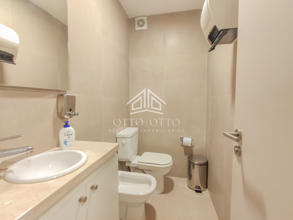 Local Comercial ID.6199 - Oficina en venta en Ciudad Vieja
