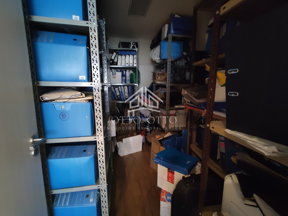 Local Comercial ID.6199 - Oficina en venta en Ciudad Vieja