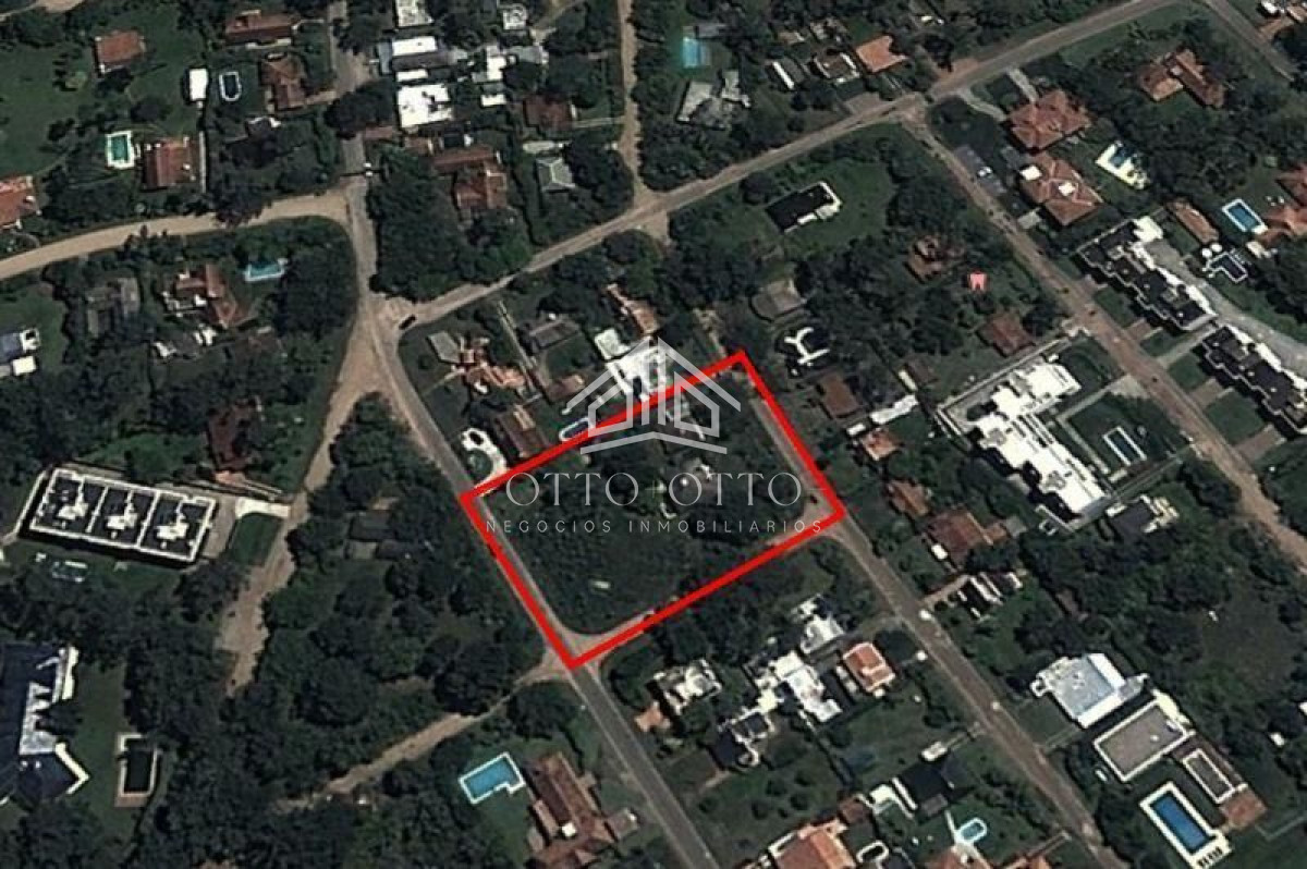 Terreno en venta Playa Brava 