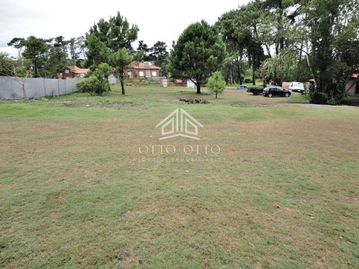 Terreno ID.663 - Terreno en venta para desarrollo en Punta del Este