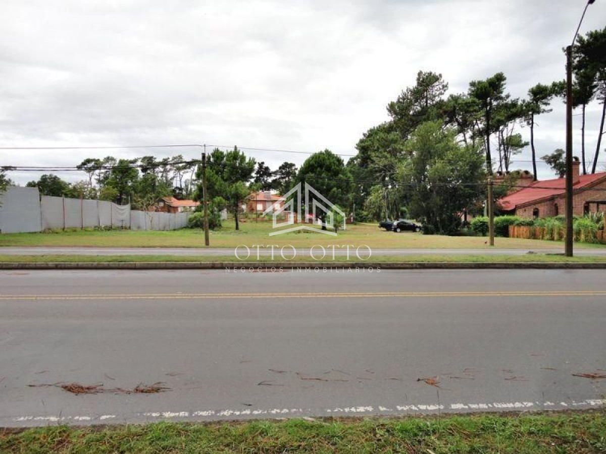 Terreno ID.663 - Terreno en venta para desarrollo en Punta del Este