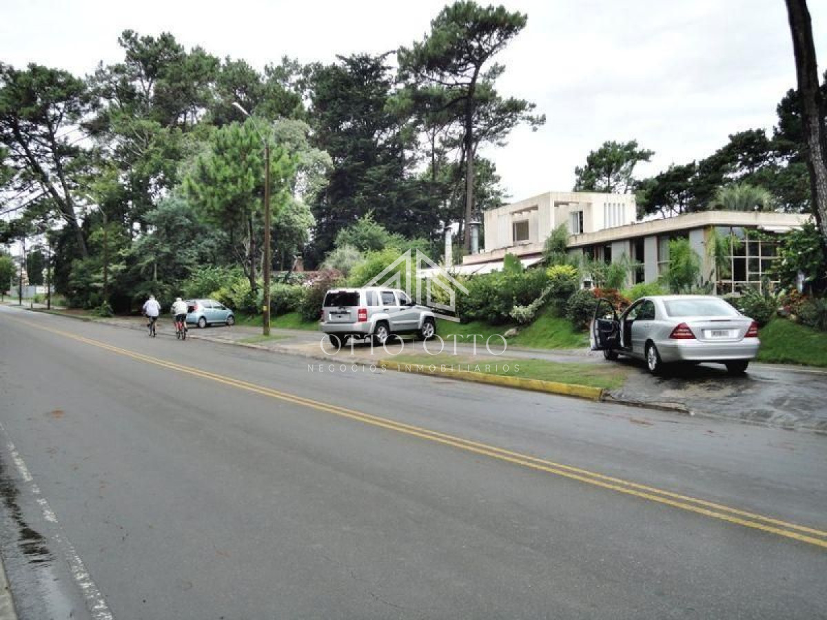Terreno ID.663 - Terreno en venta para desarrollo en Punta del Este