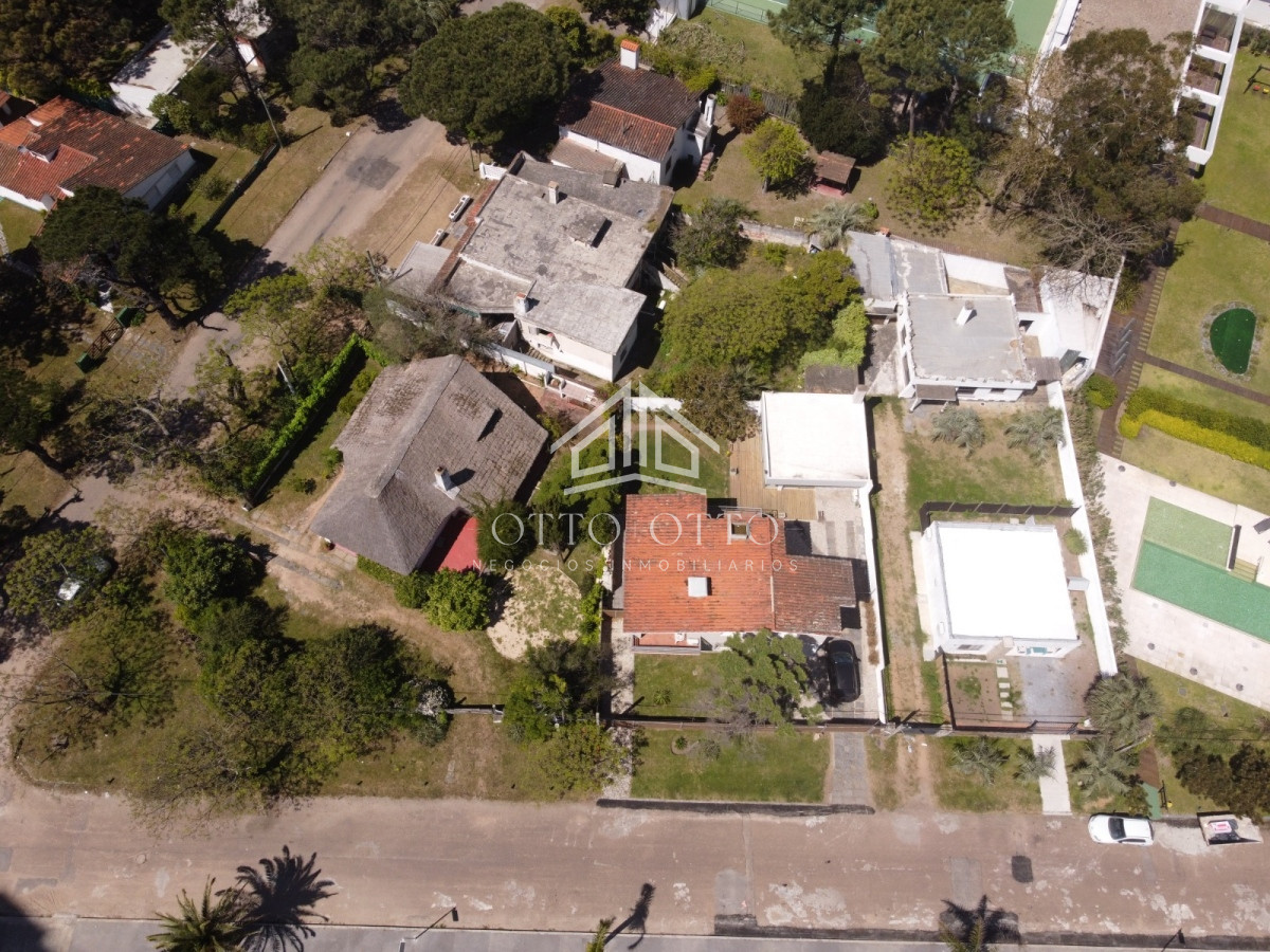 Terreno ID.27284 - Lote en venta en Playa Mansa 