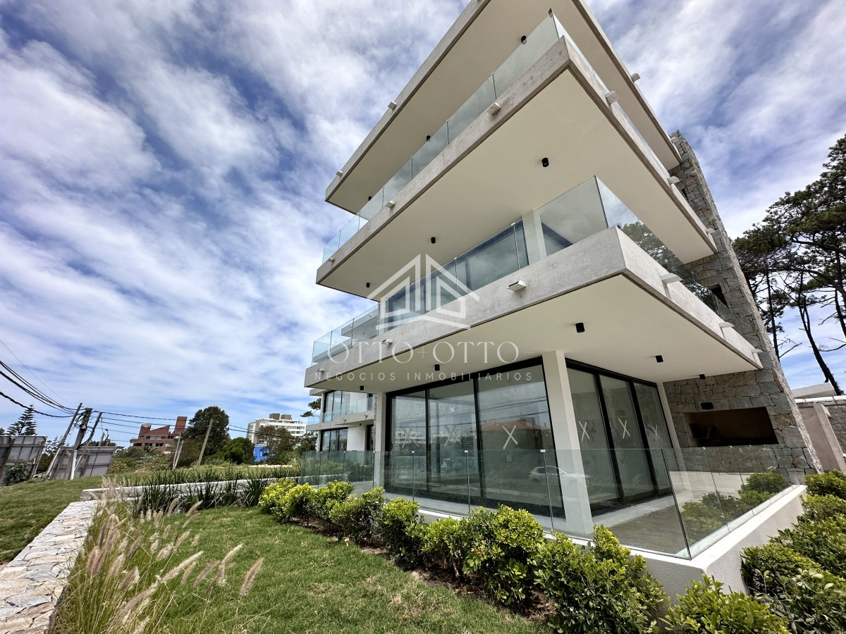 Apartamento ID.26197 - Apartamento en venta de 1 dormitorio en Playa Brava, Punta del Este