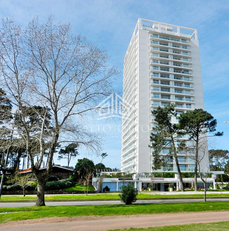 Apartamento en Roosvelt, Punta del Este, 2 dormitorios.