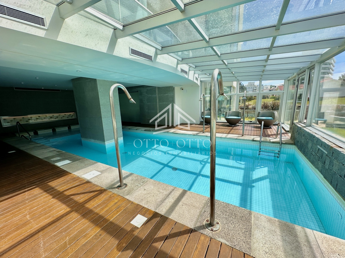 Apartamento ID.15539 - Apartamento en venta 2 dormitorios en Playa Brava, Punta del Este 