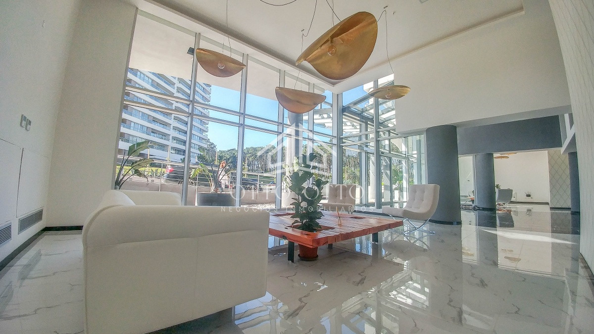 Apartamento ID.26588 - Apartamento en venta, 4 dormitorios en playa brava punta del este