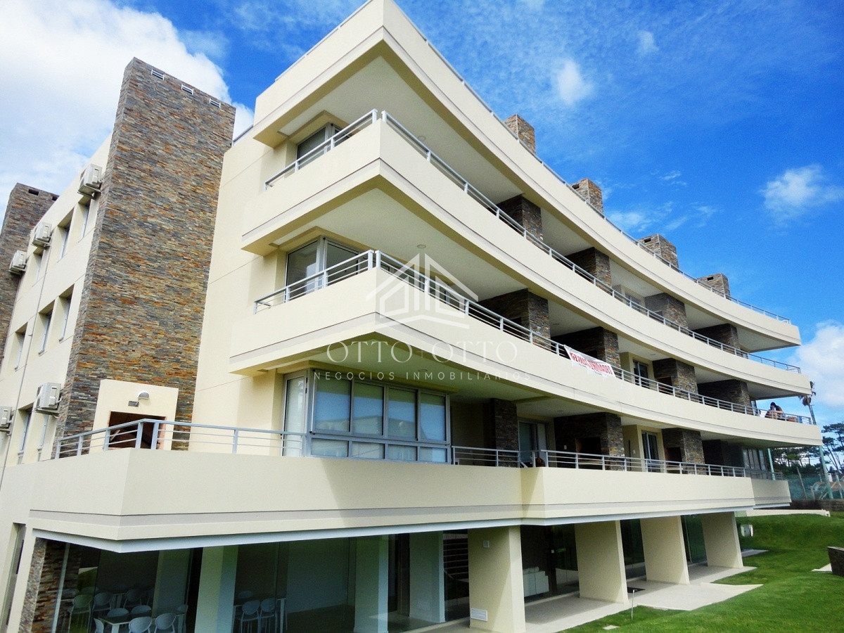 Apartamento ID.4150 - Apartamento en alquiler  Playa Mansa 1 dormitorio