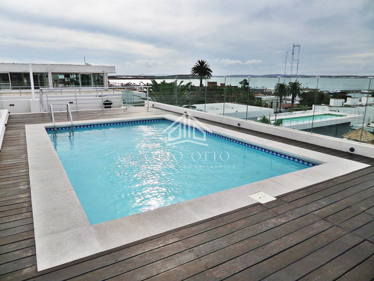 Apartamento ID.6334 - Apartamento en venta, 2 dormitorios, en la Peninsula de Punta del Este!