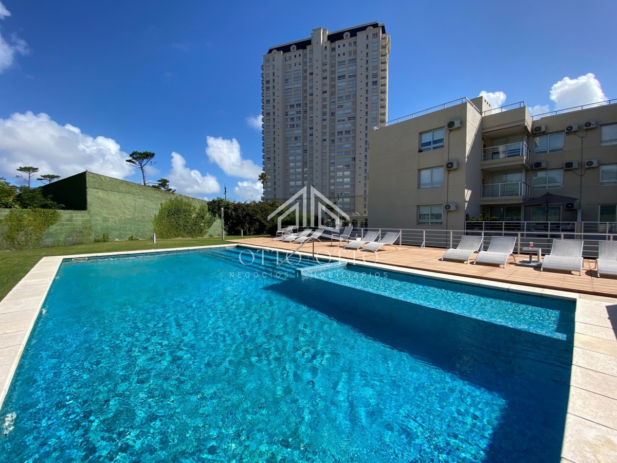 Apartamento ID.4150 - Apartamento en alquiler  Playa Mansa 1 dormitorio