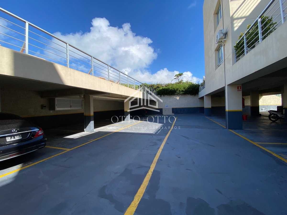 Apartamento ID.4150 - Apartamento en alquiler  Playa Mansa 1 dormitorio
