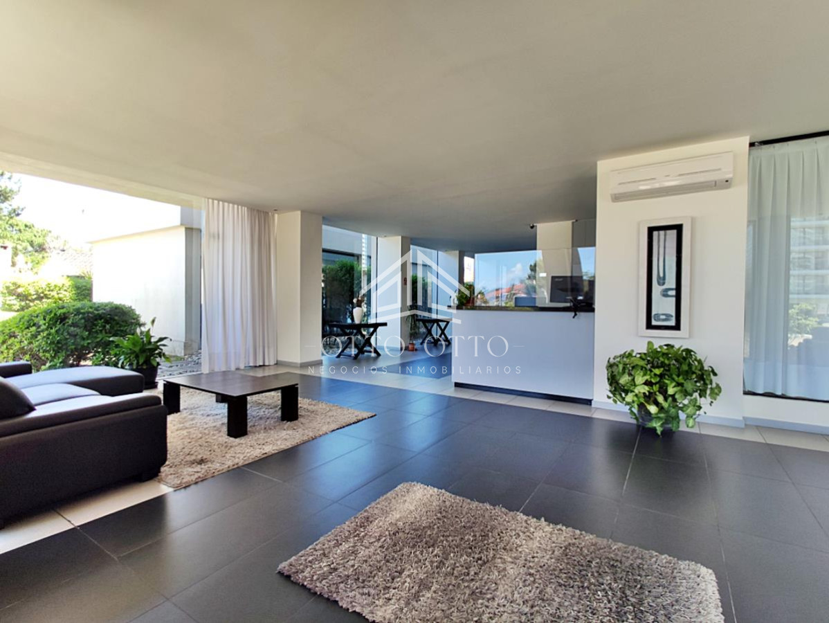 Apartamento ID.16292 - Apartamento en venta 2 dormitorios, Punta del Este 
