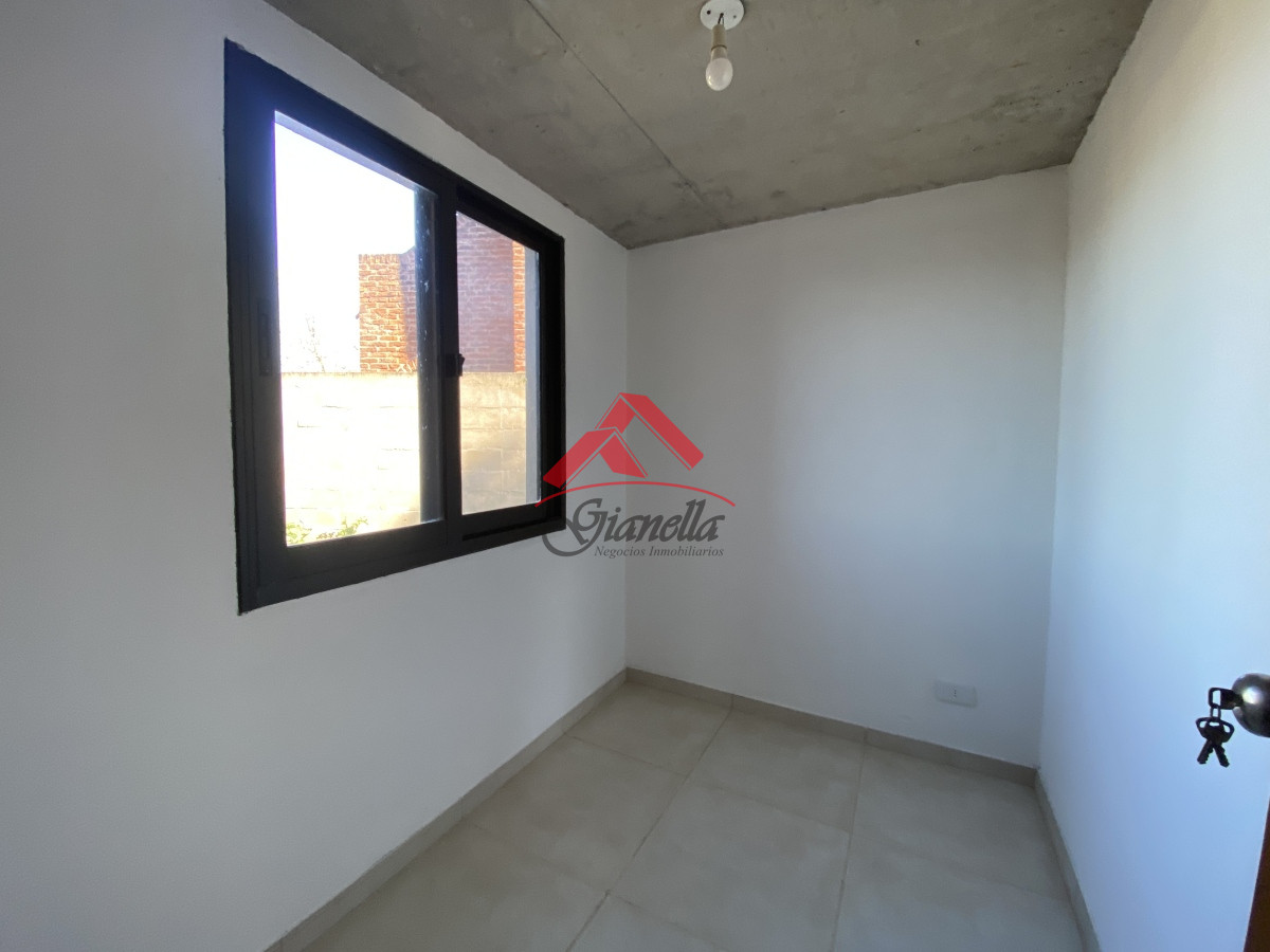 Casa ID.2166 - Casa a estrenar de 2 dormitorios y medio en Pinares