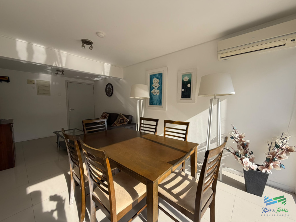 Apartamento ID.5813 - En venta apartamento duplex de 2 dormitorios en Sunrise, Aidy Grill, Punta del Este