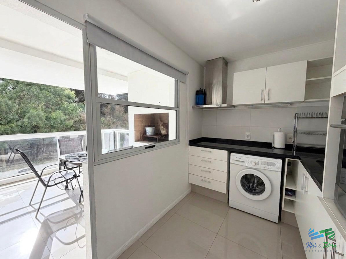 Apartamento ID.5813 - En venta apartamento duplex de 2 dormitorios en Sunrise, Aidy Grill, Punta del Este