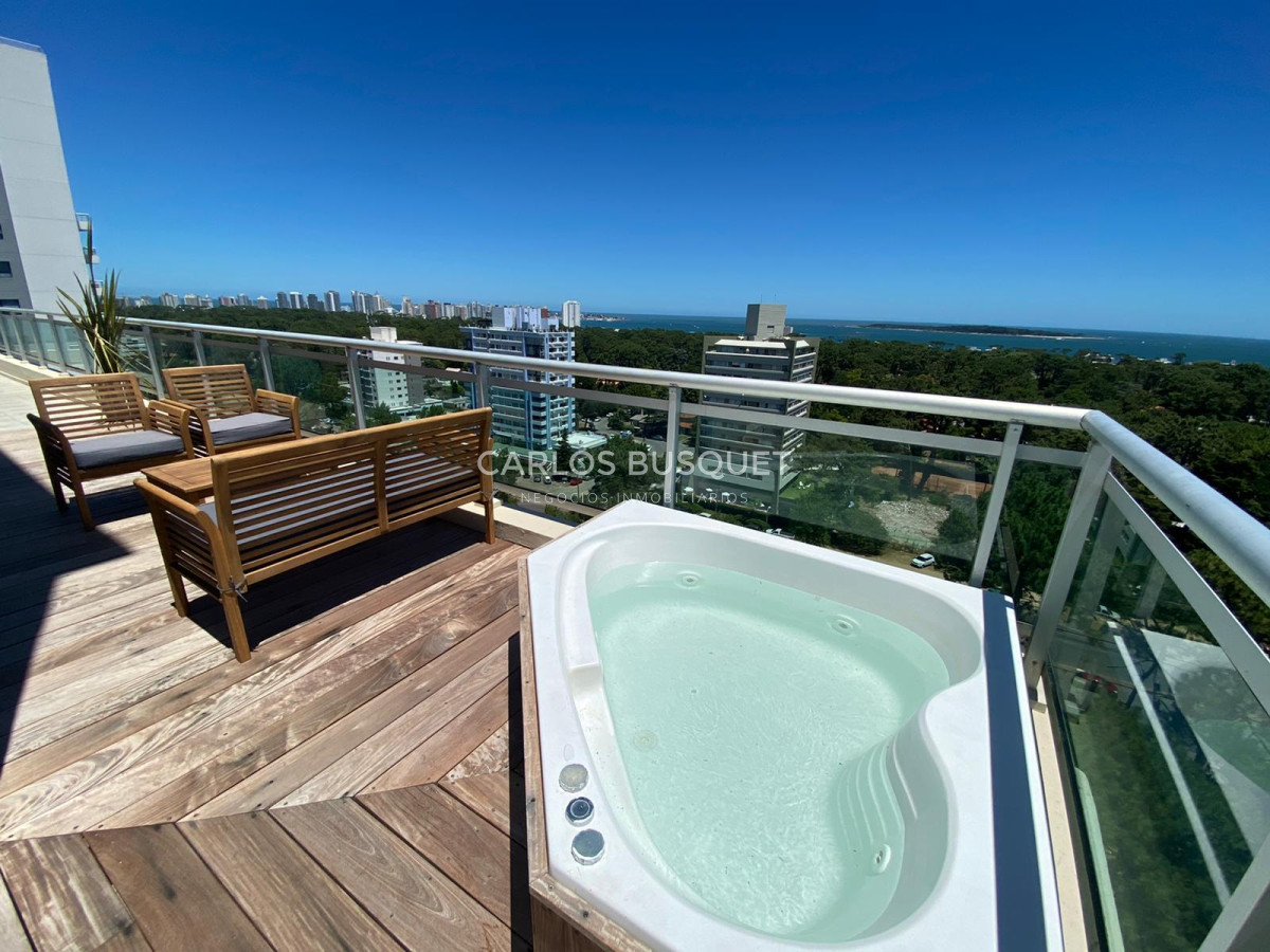 Apartamento ID.727 - Penthouse en Venta - 3 Dormitorios con Vistas al Mar y Full Amenities
